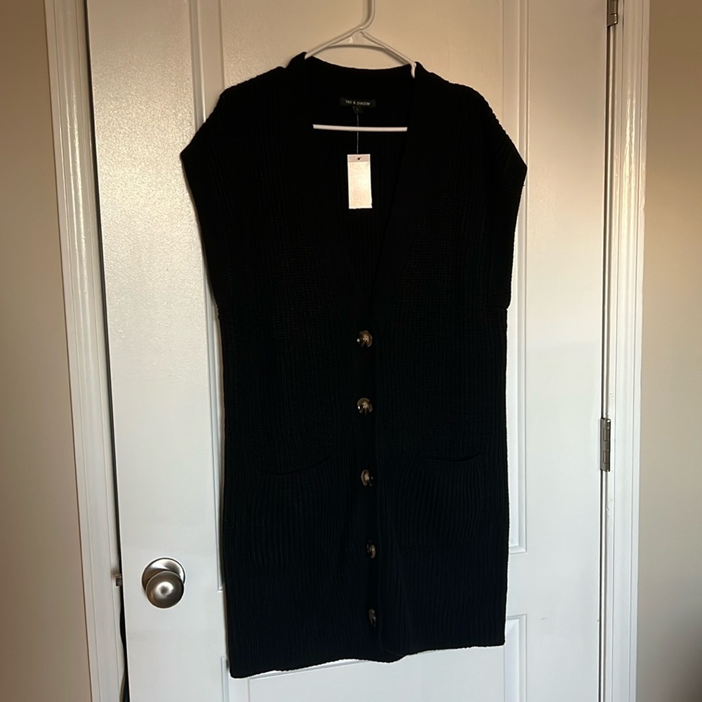Sweater vest